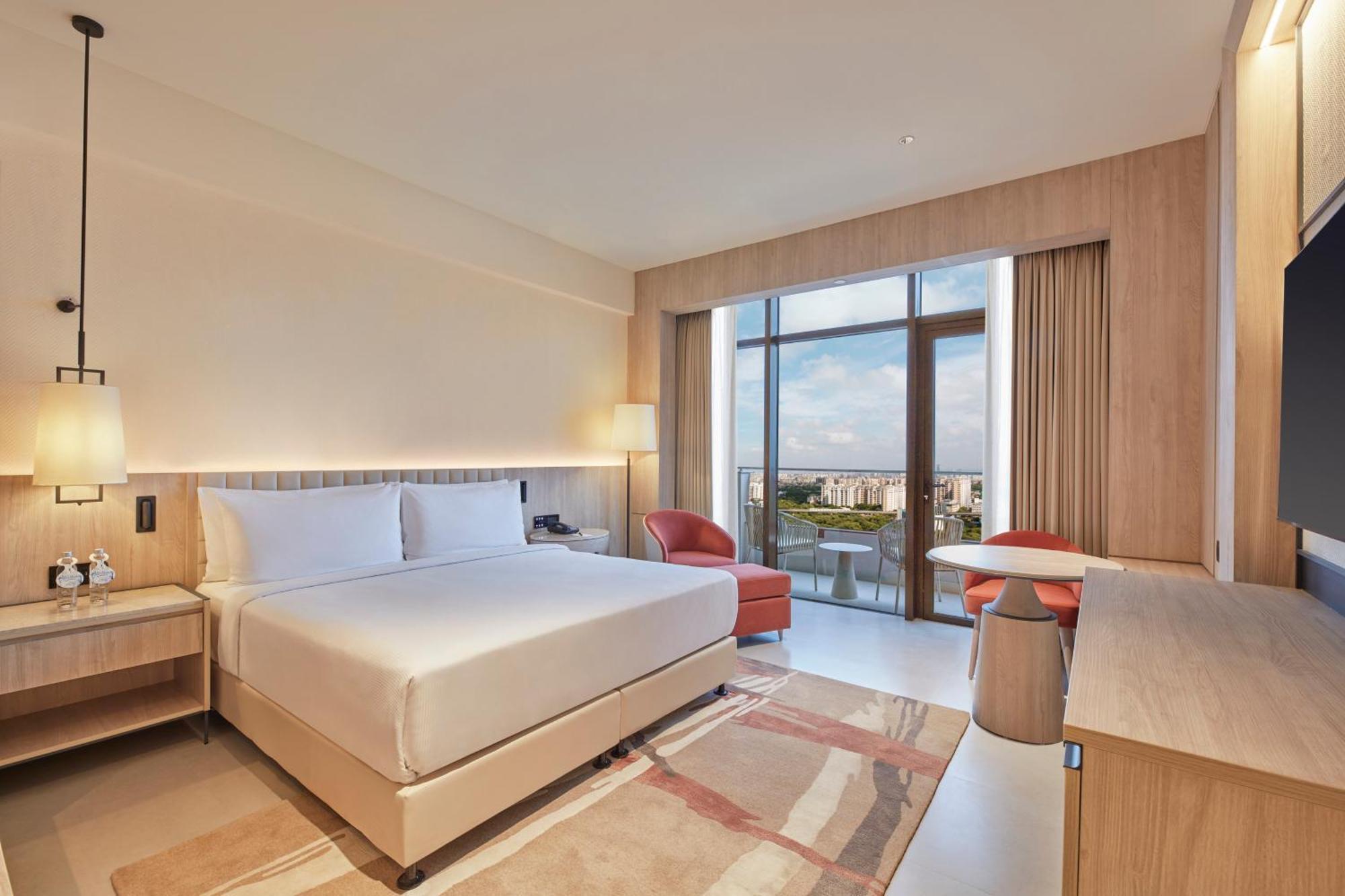 Hilton Gurugram Baani City Centre Гургаон Екстериор снимка