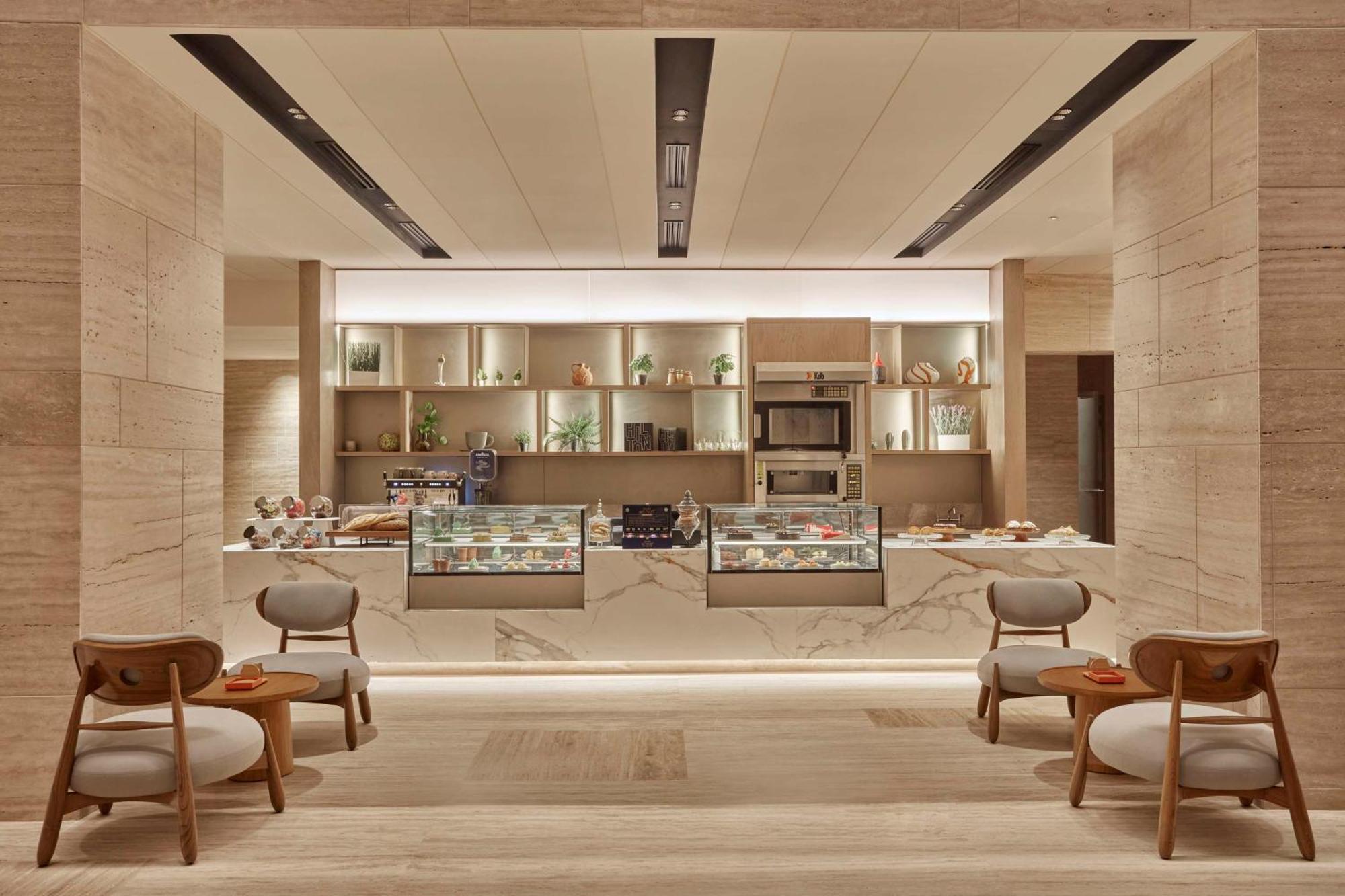 Hilton Gurugram Baani City Centre Гургаон Екстериор снимка
